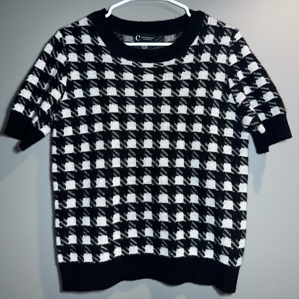 C by Bloomingdale’s 100% Cashmere Houndstooth Short Sleeve Sweater – Size L